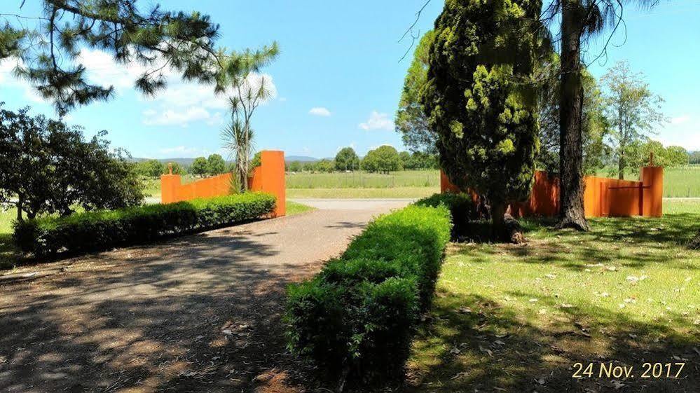 All Seasons Country Lodge Taree Exteriör bild